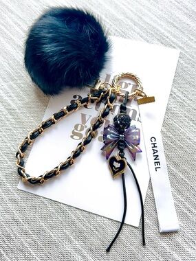 Authentic Chanel Ribbon&Unbranded Black Chain charm with Iridescent Bow Charm